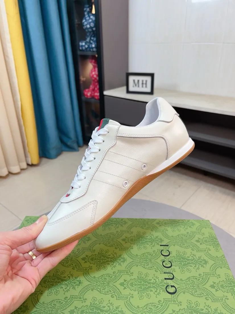 Men's shoes 💰458🌹🌹[GUCCI] Gucci's new lace-up casual men's shoes are on the market first, and the materials and workmanship are superior to all versions on the market. The highest quality shipped first-layer cowhide with imported original perforated materials➕Genuine leather lining, privately molded soft outsole, high foot comfort, imported special materials highlight the brand's unique charm, high-end customization 38-44